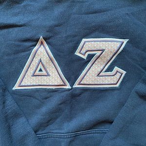 Vineyard Vines Delta Zeta Letters hoodie -medium